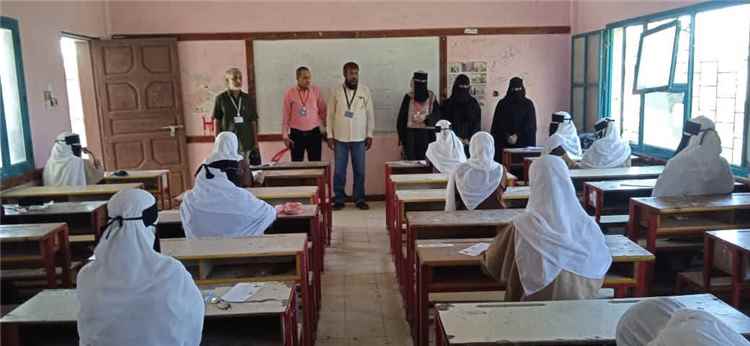 اللجنة الفرعية تتفقد سير العملية الإختبارية في تربية البريقة