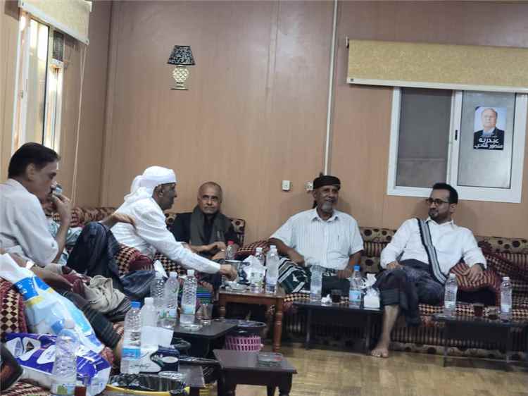 وزير الخدمة المدنية والتأمينات سالم العولقي يزور وكيل الجهاز