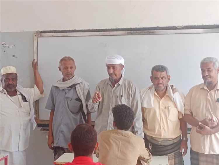 مدير تربية مودية يتفقد سير امتحانات الثانوية العامة في عدد م
