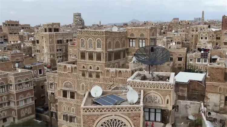 "قمريات" صنعاء تتحدى تداعيات الحرب والركود الاقتصا