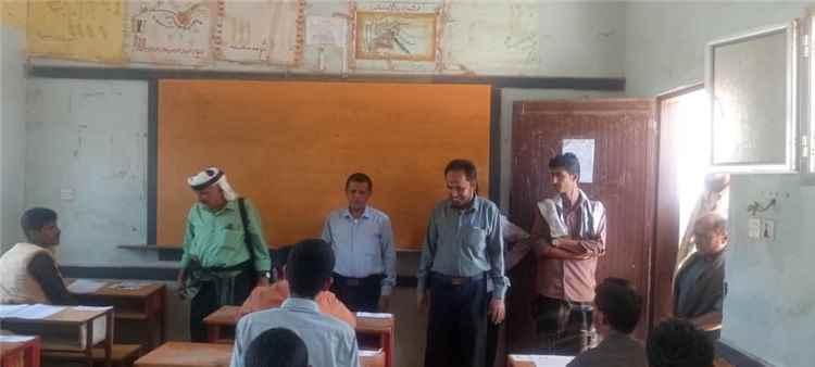المحضار وباحاج يتفقدان سير عملية  اختبارات الثانوية العامة بمركز هدى الاختباري في حبان