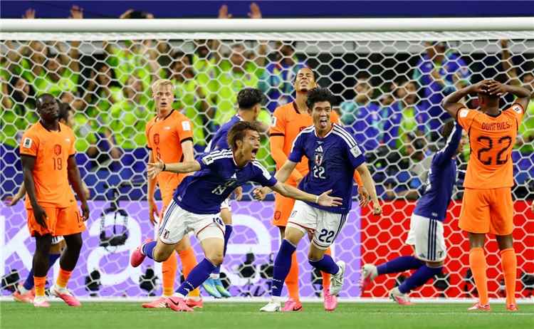 الساموراي الياباني يقلب التوقعات ويخرج بنقطة ثمينة أمام الطواحين الهولندية في كأس العالم 2026