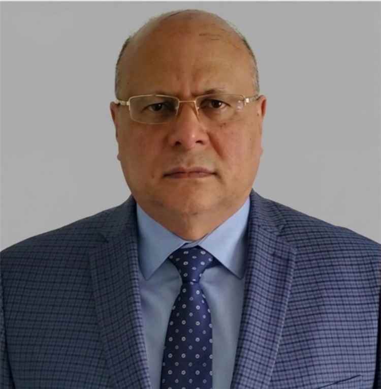 ياسر الفرح يعزي السفير جمال السلال بوفاة زوجته 