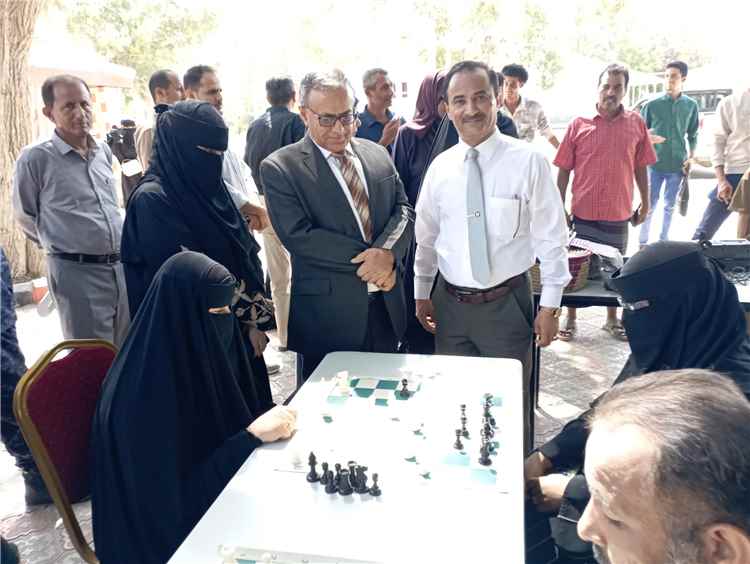 نحو طالب جامعي فاعل ومتميز.. رئيس جامعة عدن يدشن أسبوع الطالب الجامعي بكلية التربية