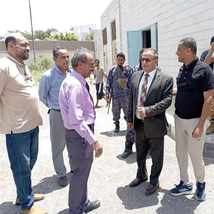 بدعم من الشيخ الهمامي.. جامعة عدن تدشن مشروع إعادة تأهيل الإدارة العامة للتعليم المدمج