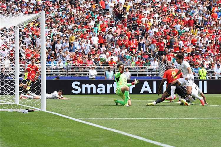 النيران الصديقة تجبر مصر على التعادل أمام بلجيكا في كأس العالم 2026م