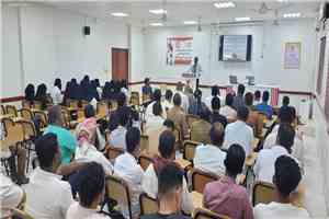 بدء دورة تدريبية لتعزيز مهارات الكوادر الصحية في نقل الدم بسيئون