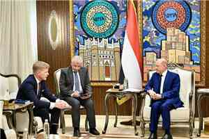 الرئيس العليمي للمبعوث الأممي: السلام لا يتحقق بتقاسم السلطة مع مليشيا الحوثيين بل باستعادة مؤسسات الدولة