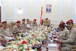 الفريق الركن طاهر العقيلي يؤكد على إعداد وتأهيل القيادات العسكرية والمدنية في الأكاديمية العسكرية العليا