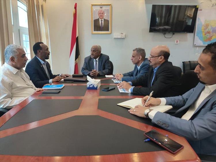 وزير الإدارة المحلية يبحث التدخلات الانسانية لبرنامج الأغذية العالمي