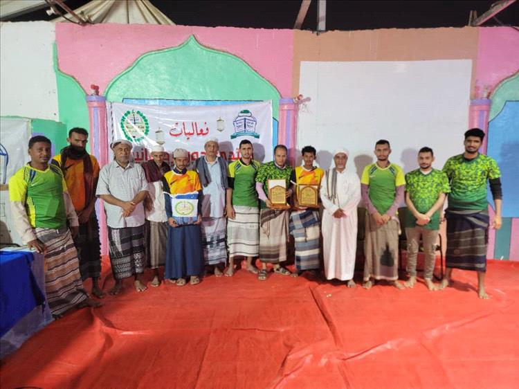 منتدى أحور يختتم فعاليات أمسياته الرمضانية بحفل تكريمي مميز