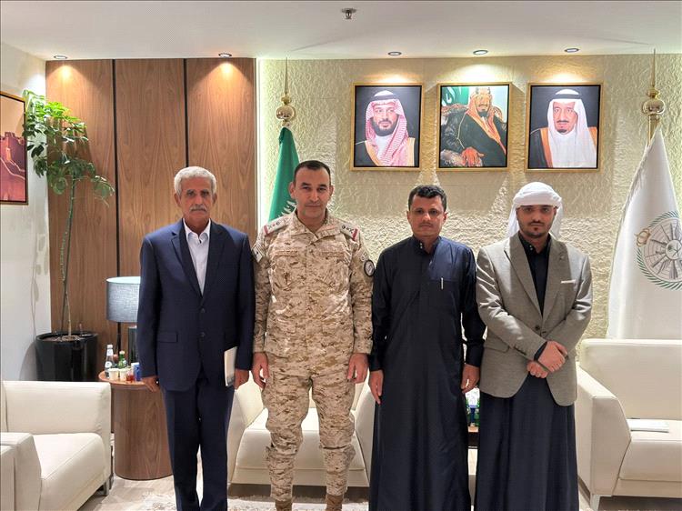 رئيس العمليات المشتركة بالتحالف العربي يلتقي قيادات جنوبية بارزة في الرياض