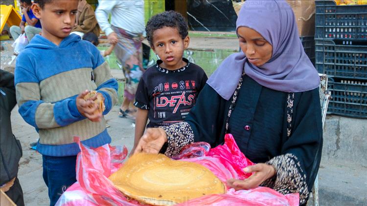 طبق "الشَفُوت".. "سيّد السفرة" وهوية اليمنيّين في رمضان