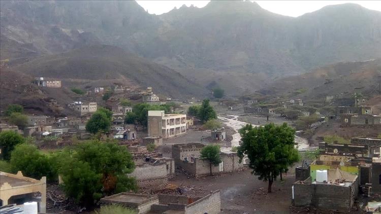 بين الموت والحياة.. طفل من "المسيمير" يرقد في غيبوبة وأسرته تناشد ذوي القلوب الرحيمة لإنقاذة