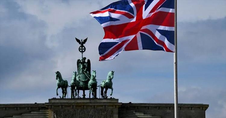 بريطانيا تجدد تحذيرها من السفر إلى اليمن وتدعو رعاياها لمغادرة البلاد