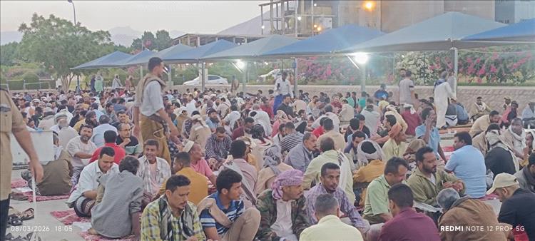 في أجواء روحانية.. شركة الوحدة لصناعة الإسمنت تقيم مأدبة إفطار جماعي لموظفيها بباتيس خنفر