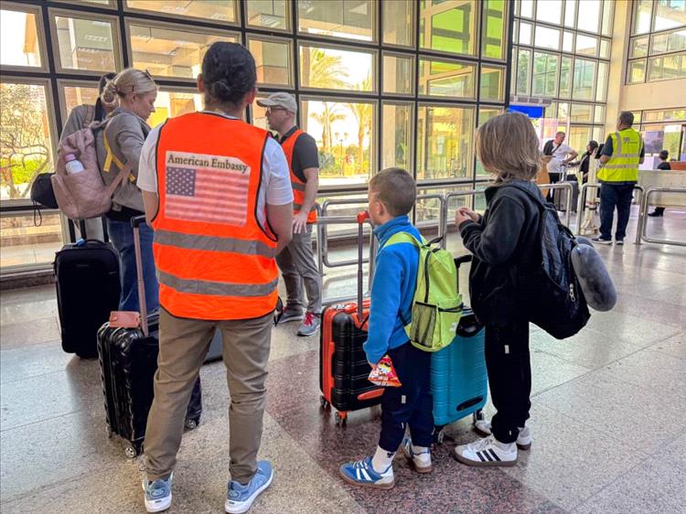 الخارجية الأمريكية: نعمل على مدار الساعة لإعادة المواطنين الأمريكيين من الشرق الأوسط