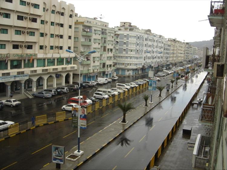 ستة أيام بلا ماء في المعلا… معاناة تتفاقم وأسئلة عن سبب التأخير