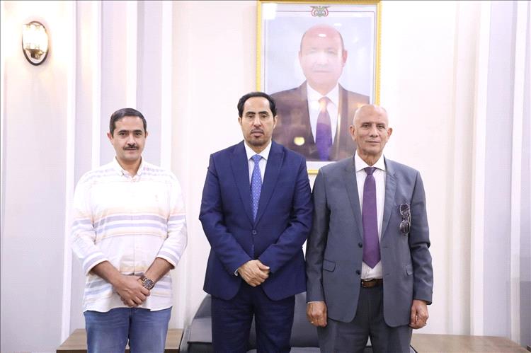 الوزير البكري يبحث خطة تنفيذ مشروع “الرؤية الوطنية للتنمية 2025 – 2035"