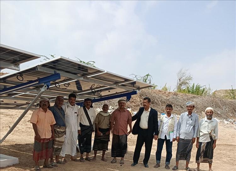 تدشين استلام مشروع منظومة الطاقة الشمسية لمزارعي "الجربة" في مديرية رضوم بمحافظة شبوة 