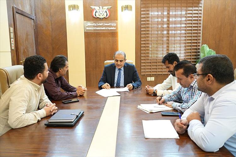 وزير الصحة يطّلع على تقرير النزول الإشرافي لمشروع تحسين فرص الحصول على الأدوية