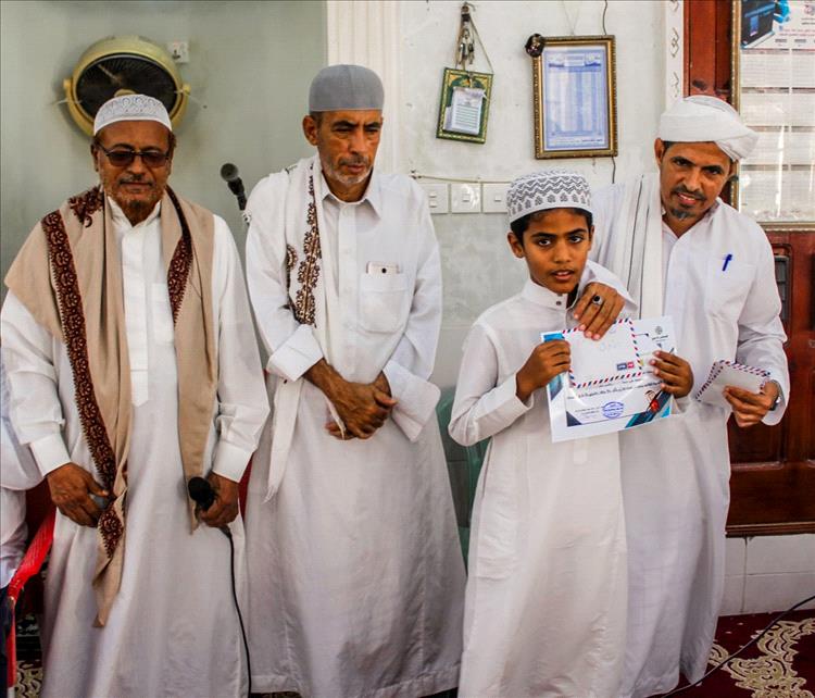 جامع بروم يشهد حفل تكريم أوائل الطلاب في مسابقة القران الكريم .