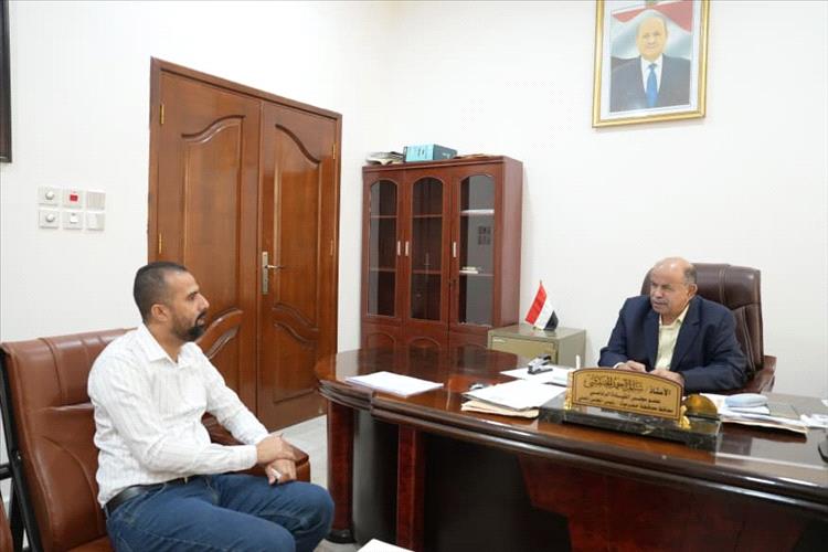 عضو مجلس القيادة محافظ حضرموت يطلع على خطط وبرامج مكتب السياحة بالمحافظة