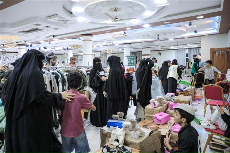 مركز الملك سلمان للإغاثة يدشن مشروع "كسوة فرح" بمحافظة المهرة