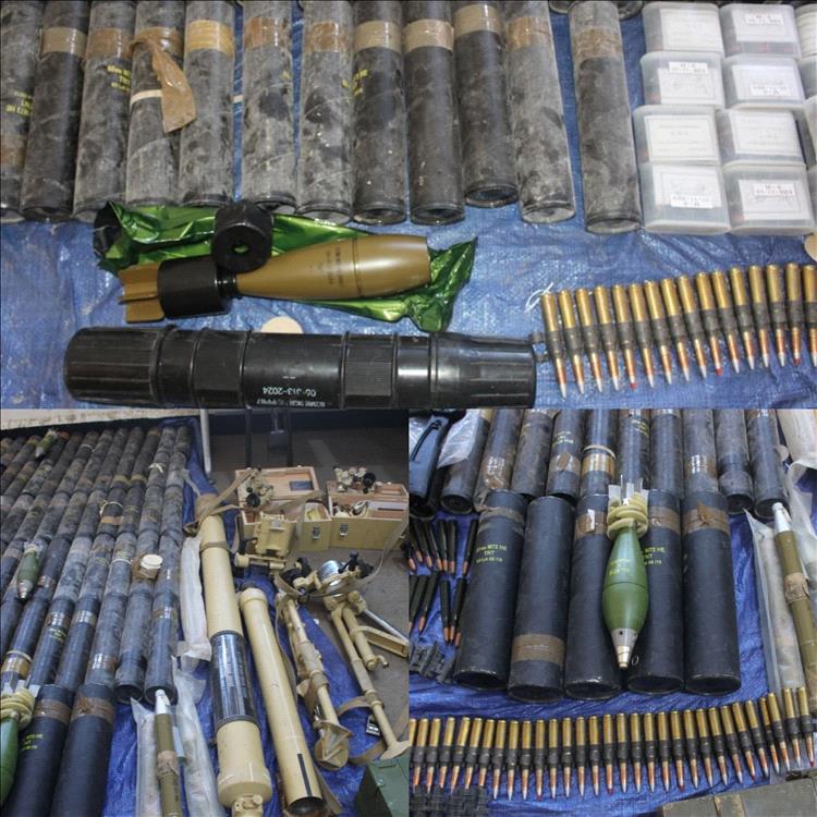 ضبط كمية كبيرة من الأسلحة والقذائف في المكلا بعد نهبها من معسكرات حضرموت خلال الأحداث الأخيرة