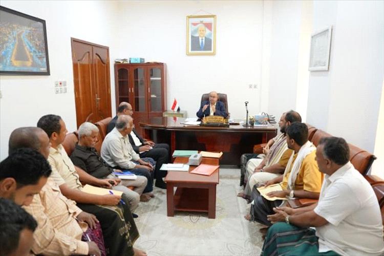 عضو مجلس القيادة سالم الخنبشي يشدد على إعداد مصفوفة متكاملة للمشاريع الخدمية والتنموية ذات الأولوية