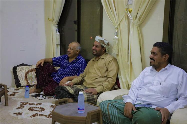 ​نائب رئيس مؤتمر حضرموت الجامع يطمئن على صحة الشخصية الوطنية المهندس لطفي بن سعدون