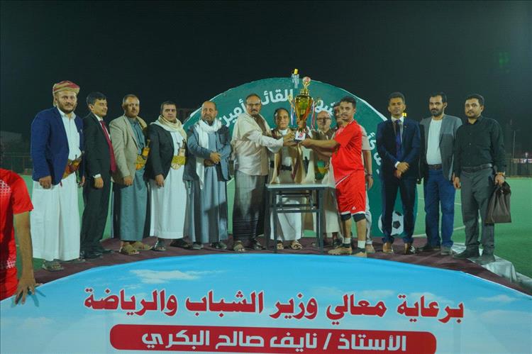 تتويج فريق "الشهيد علي قُدام" بطلاً لبطولة الشهيد أمين الرجوي في مأرب