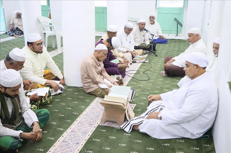 اول جامع بسيئون وباصفار والزاوية يختتمان ختايم القرآن بمساجد مدينة سيئون ليلة ٢٩ رمضان