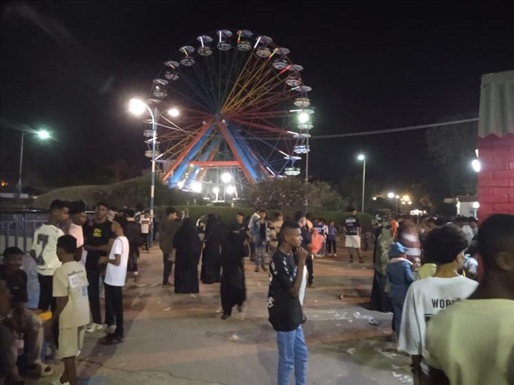 حديقة الملاهي بالشيخ عثمان تستعد لاستقبال زوارها بمناسبة عيد الفطر المبارك