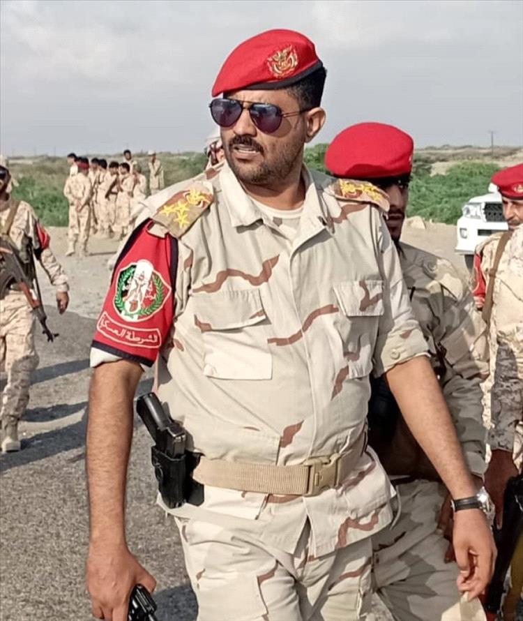 العميد يوسف العاقل يهنئ قيادات الدفاع والشرطة العسكرية ومحافظ أبين وقائد محور أبين بمناسبة عيد الفطر المبارك