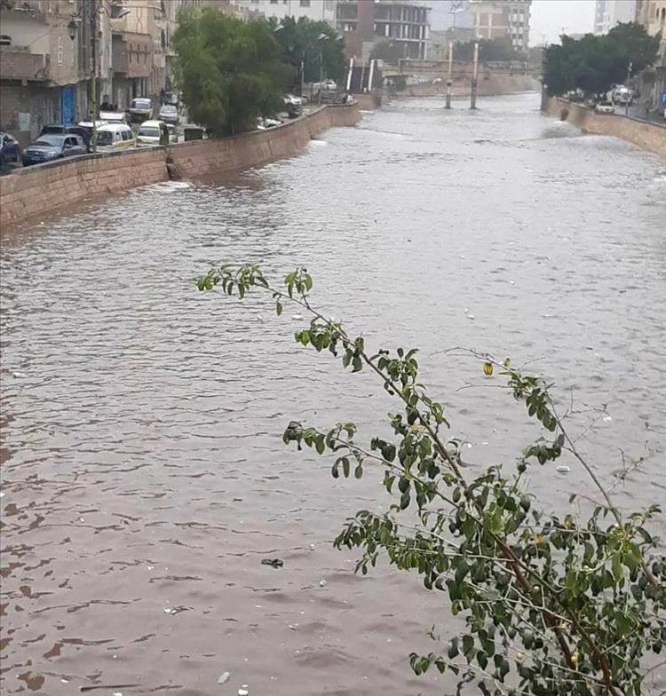 أمطار غزيرة في العاصمة صنعاء في أول أيام عيد الفطر