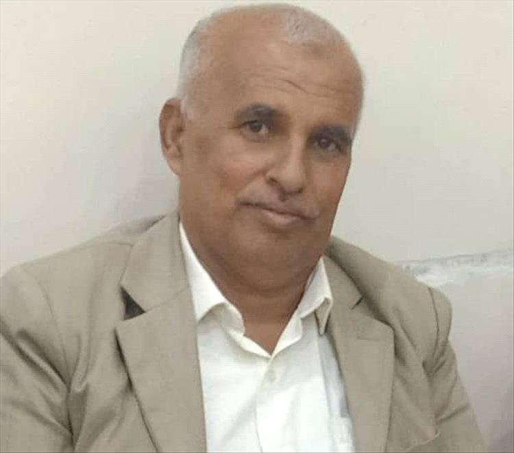 مدير تربية لودر يعزي آل عبود