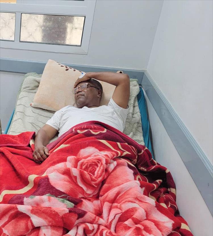 رئيس فرع اتحاد الإعلام الرياضي بوادي حضرموت يطمئن على صحة الإعلامي والمعلق الرياضي صالح باصالح