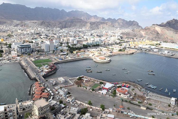 شرطة السير تكشف تفاصيل حادثة دهس طفلة بعدن وتوضح حقيقة الإفراج عن السائق