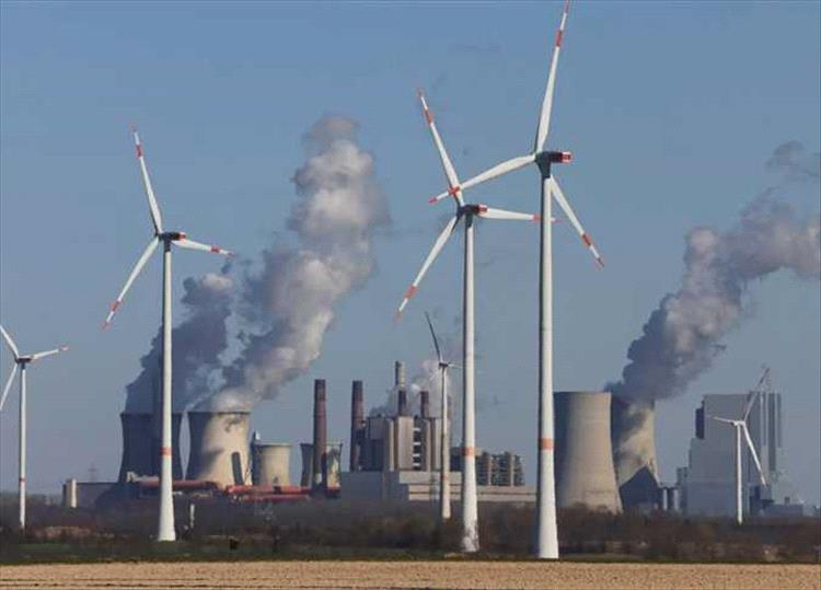 كبار رؤساء شركات الطاقة الأوروبية يحذرون من أزمة إمدادات عالمية بسبب تصاعد التوتر في الشرق الأوسط