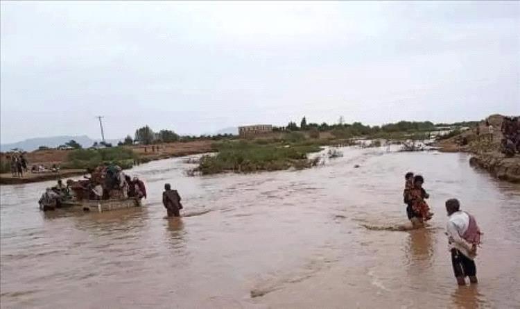 تضرر 1370 أسرة نازحة في الجوف جراء المنخفض الجوي والعواصف