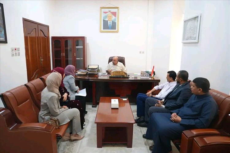 الخنبشي يناقش مع وزير الشؤون القانونية تعزيز العمل القانوني والدفاع عن قضايا الدولة