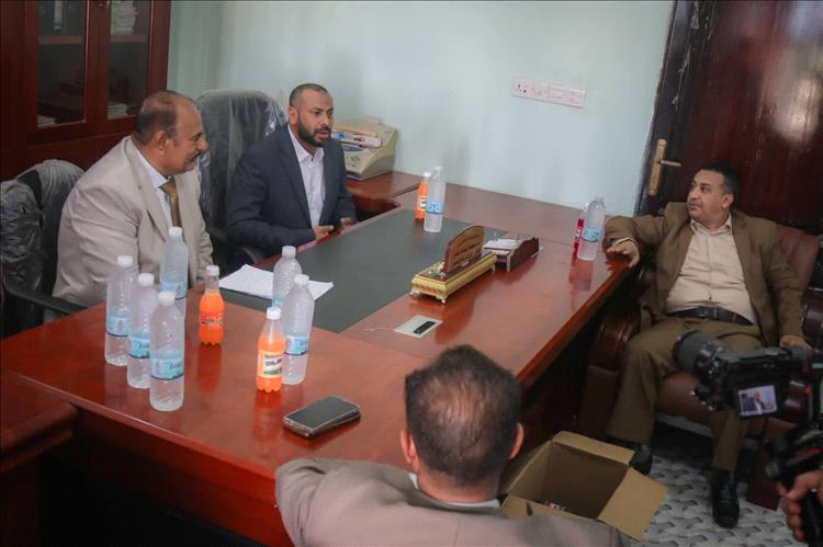 اللواء أحمد القبة يلتقي قيادة السلطة القضائية في الضالع ويؤكد دعم السلطة المحلية لتطوير العمل القضائي