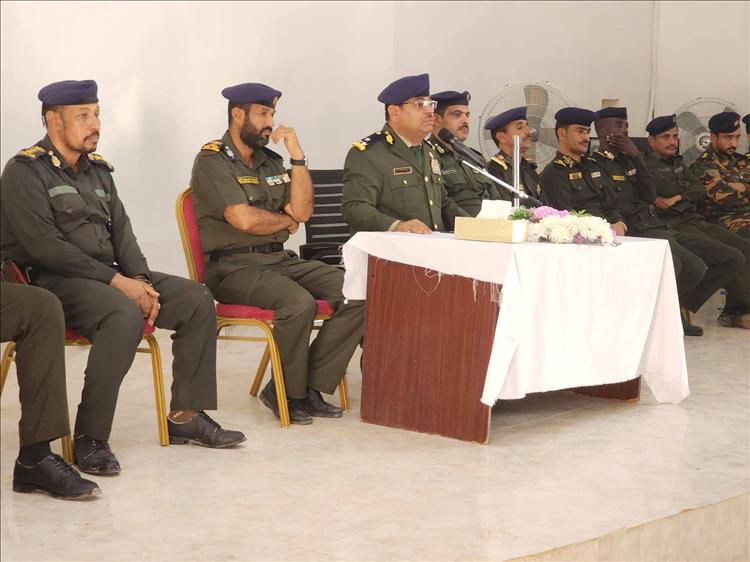 مدير كلية الشرطة حضرموت يلتقي طلاب الكلية عقب إنتهاء إجازة العيد ويؤكد على الانضباط والتحصيل العلمي