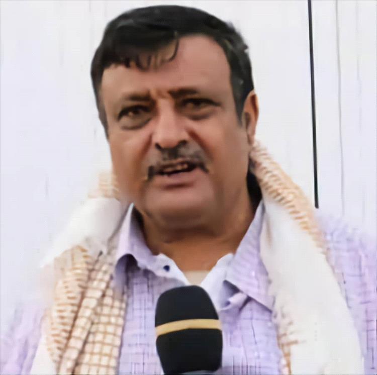 لودر .. الهدار بن حفيظ يدعو أولياء الأمور للدفع بأبنائهم للعودة إلى مقاعد الدراسة