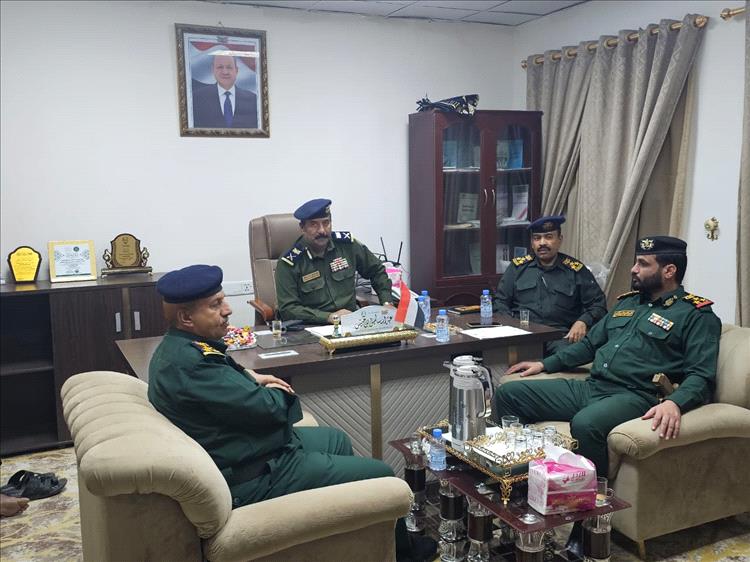 وكيل وزارة الداخلية يطّلع على مستوى الأداء والانضباط بأمن وادي وصحراء حضرموت ويترأس اجتماعاً لتنظيم الموارد البشرية
