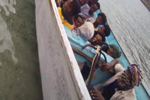 ضبط قارب تهريب على متنه 47 مهاجراً أفريقياً في باب المندب