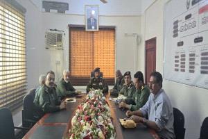 إجراء عملية الاستلام والتسليم بين رئيسي مصلحة الدفاع المدني السلف والخلف بعدن