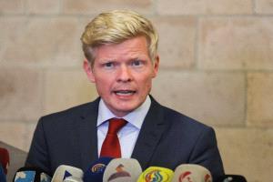 المبعوث الأممي إلى اليمن يعرب عن قلقه بعد هجوم دموي في حيران