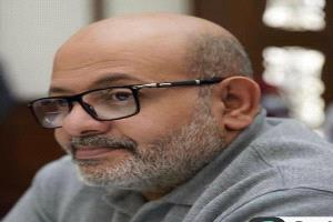 حسين صالح عزيز: قطع الرواتب وتجميد الودائع يقودان الاقتصاد إلى ركود واسع وإفلاس شركات